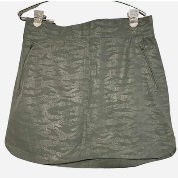 Orvis Travel Skort Skirt W/ Shorts Stretch Fabric Green Camo Women's Size Small - Picture 1 of 5